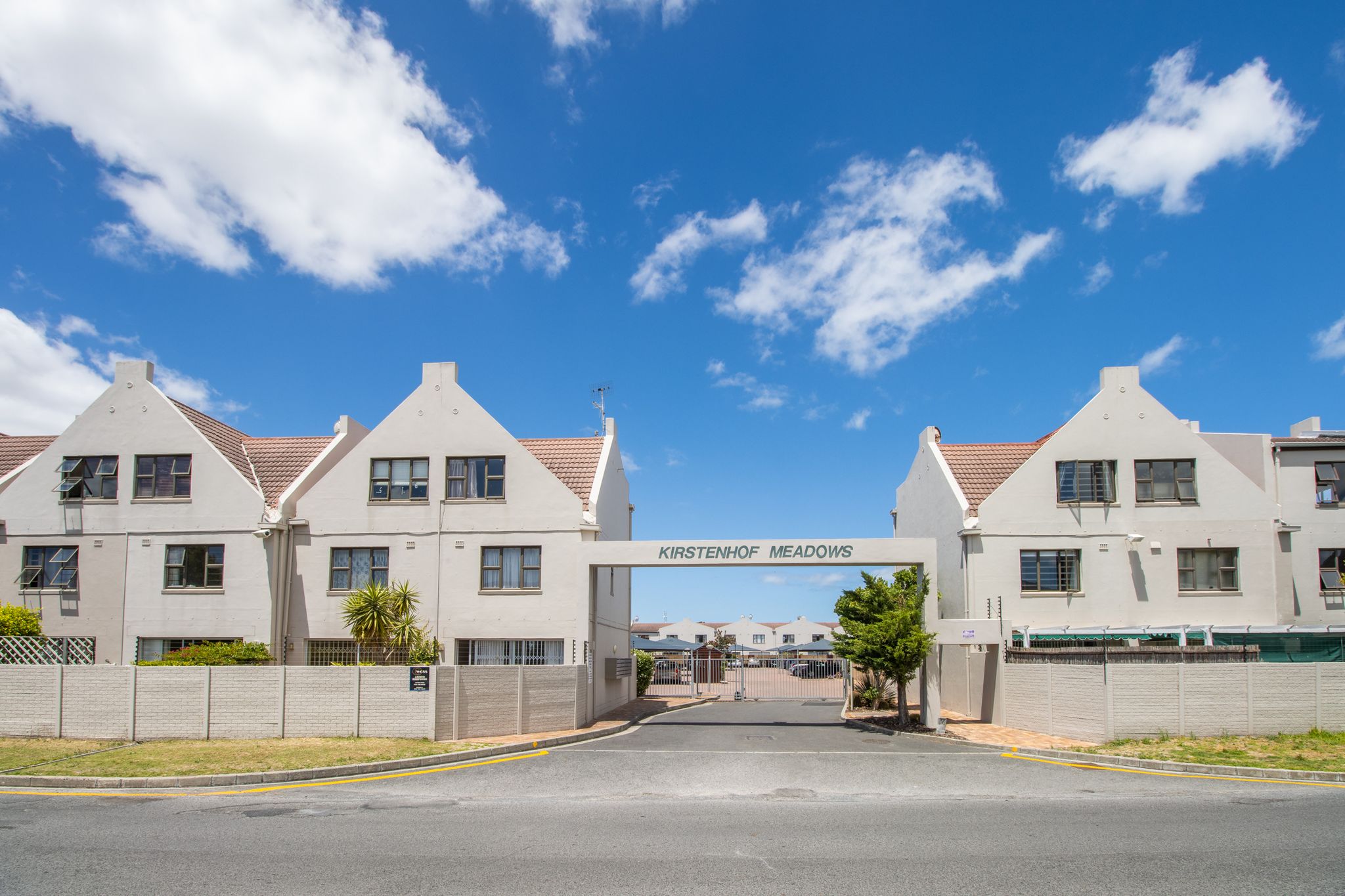 2 Bedroom Property for Sale in Kirstenhof Western Cape